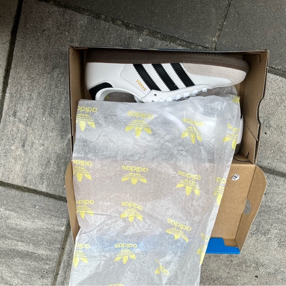 Adidas Samba OG women sneakers, size 5.5 (US size), only tried on once - Picture 7 of 7
